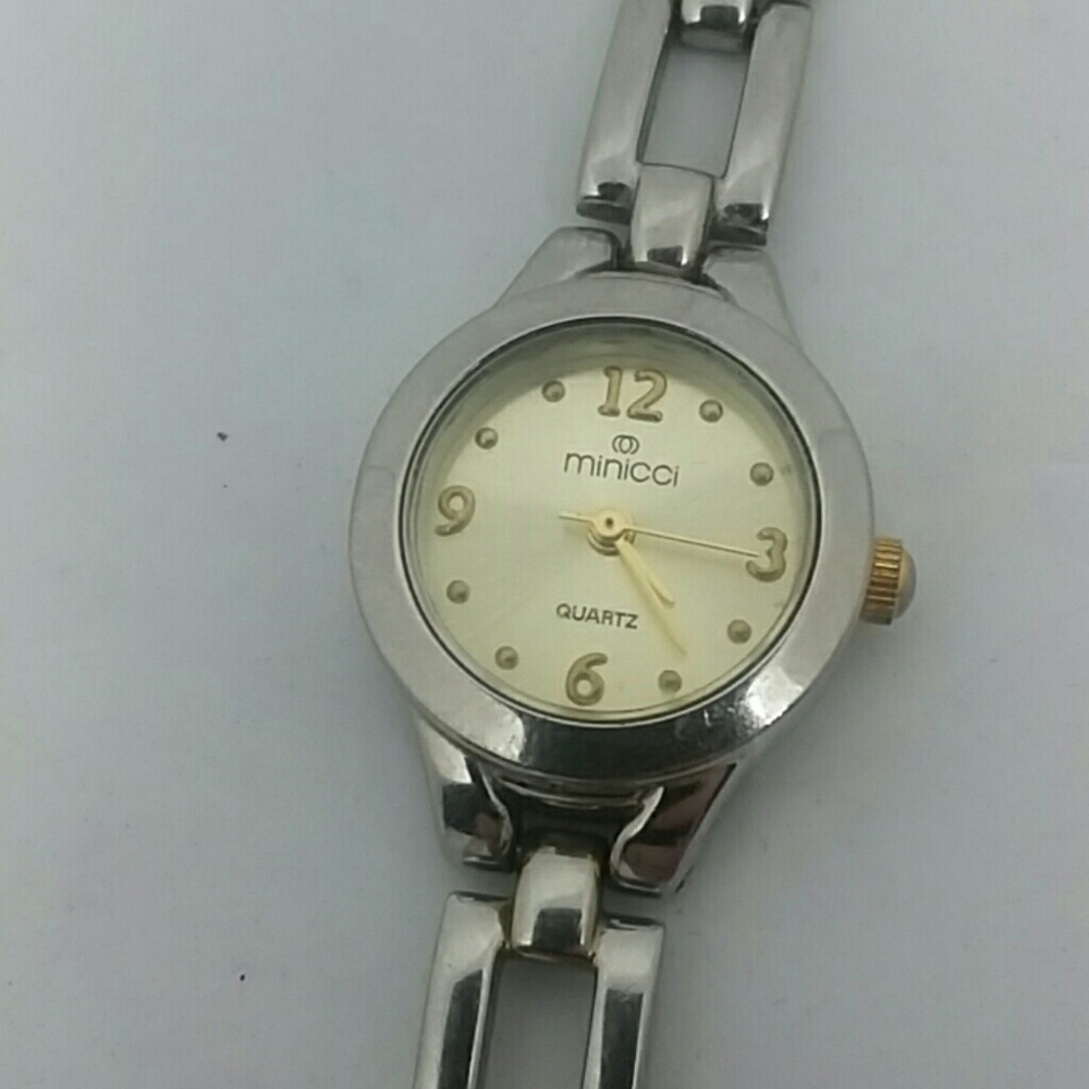 Minicci Women's Quartz Silver-Tone Watch